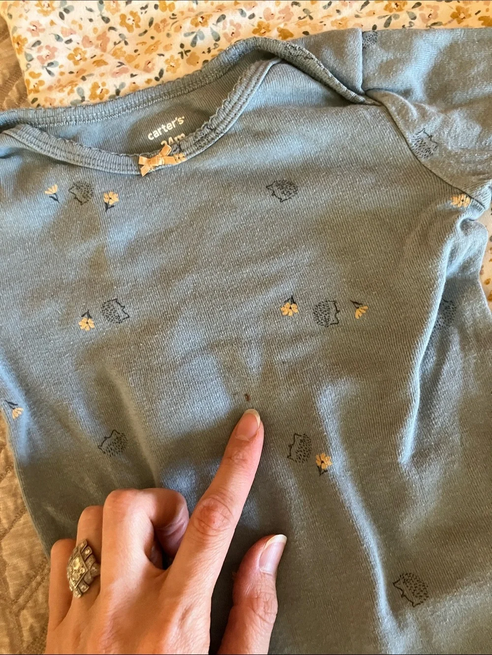 🌟 3 for $12 • carters 24M onesies